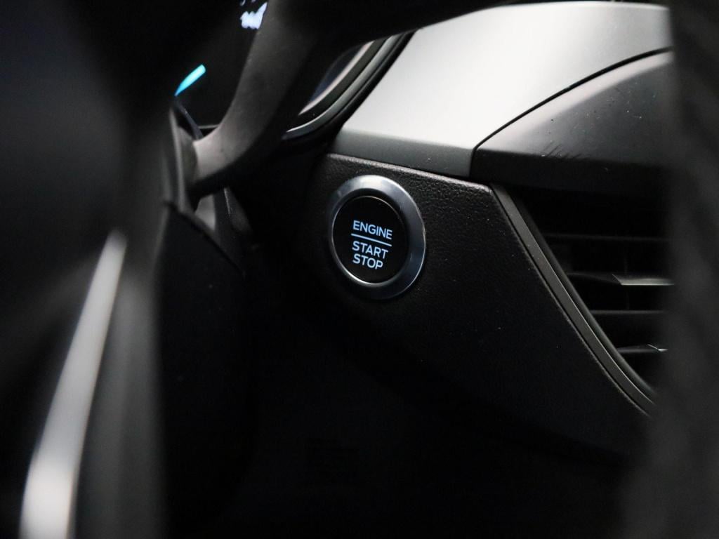 Ford Focus wagon 1.0 ecoboost hybrid titanium style | navigatie | winterpac