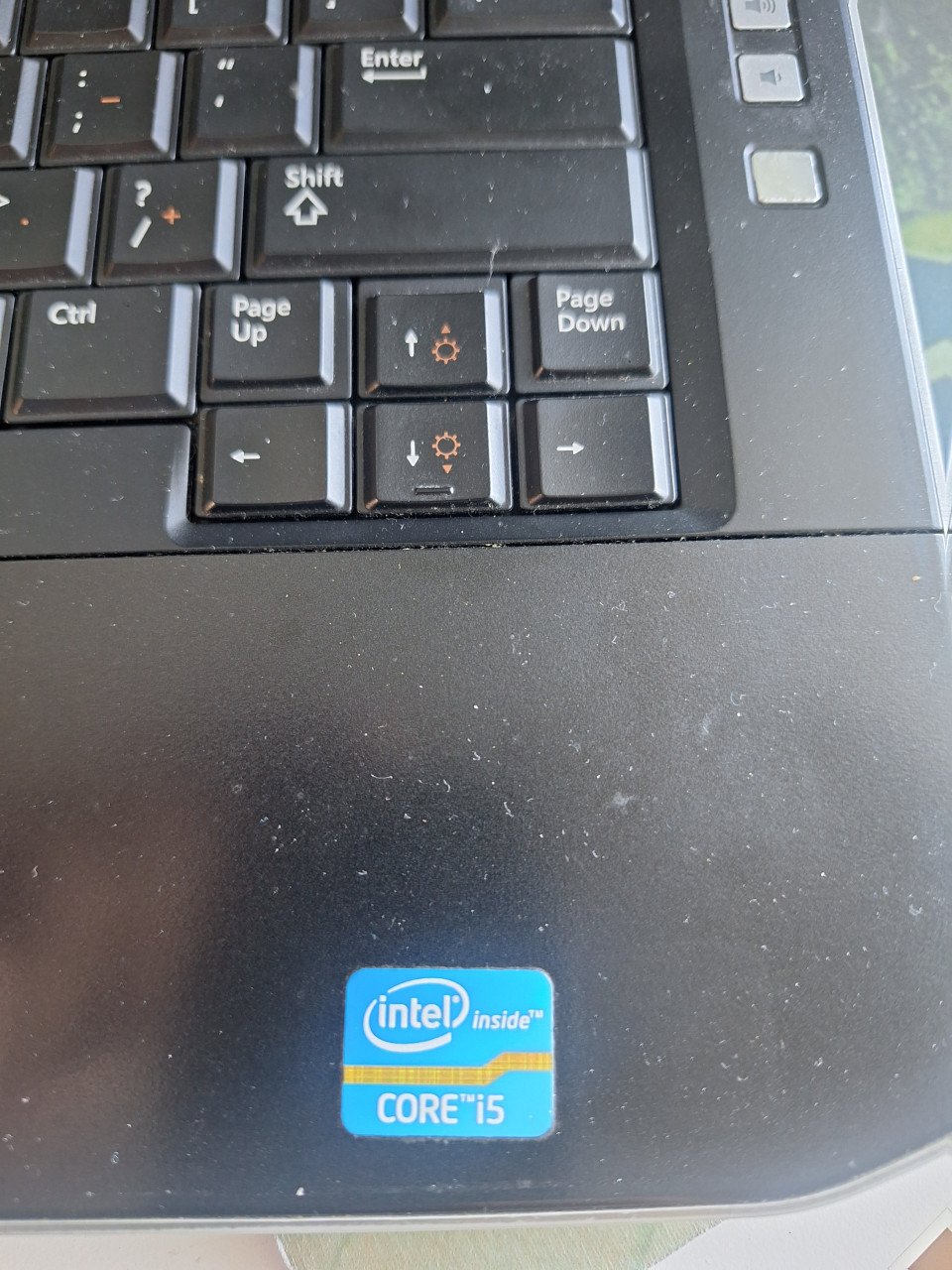 Te koop: Acer pc scherm en Dell laptop met dockingstation