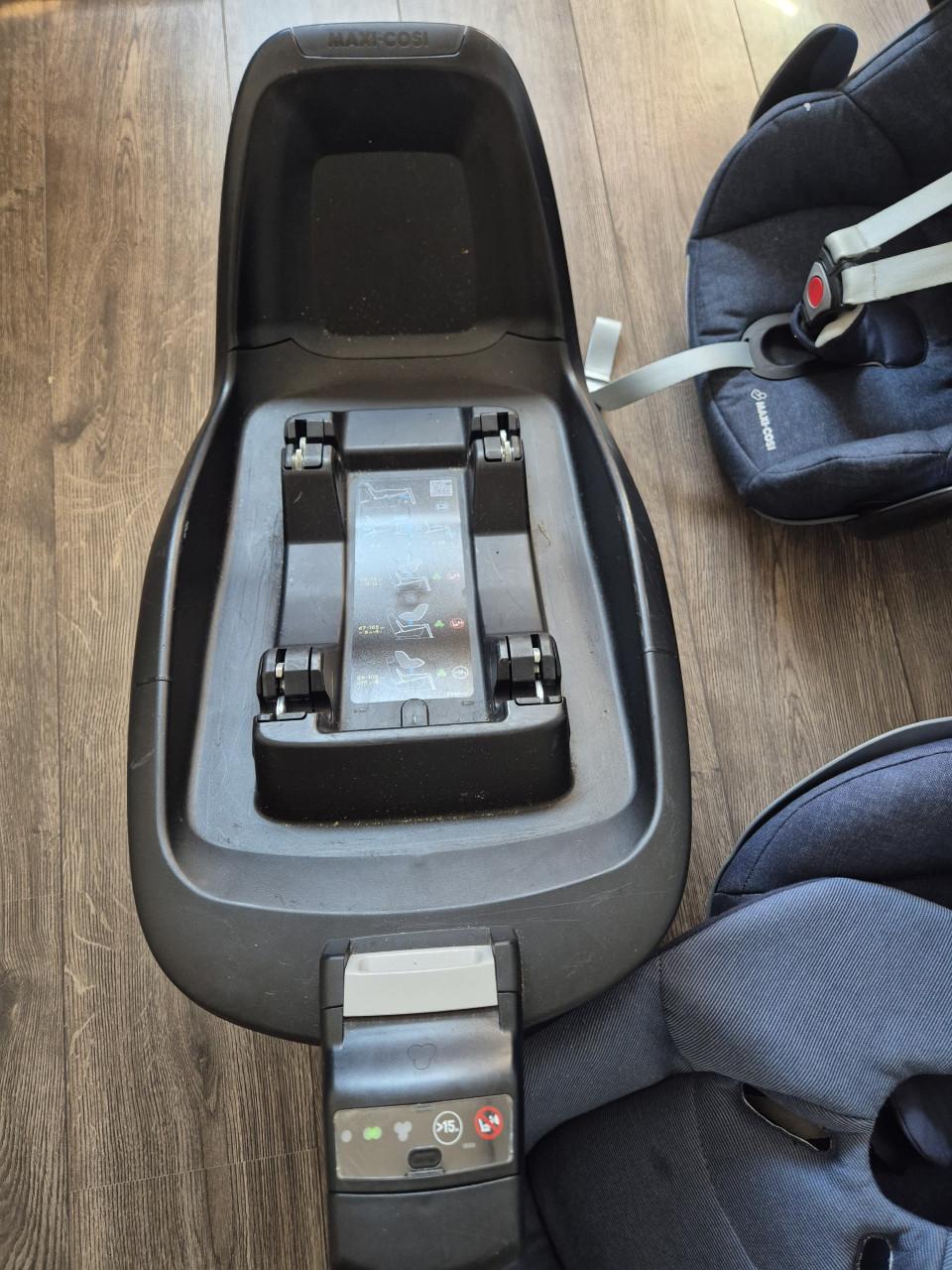 Maxicosi Pebble plus + Pearl pro + isize isofix base