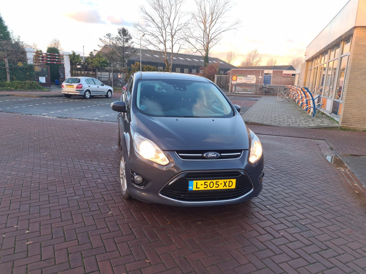 Ford Grand C-MAX 7 persoons goed omderhouden