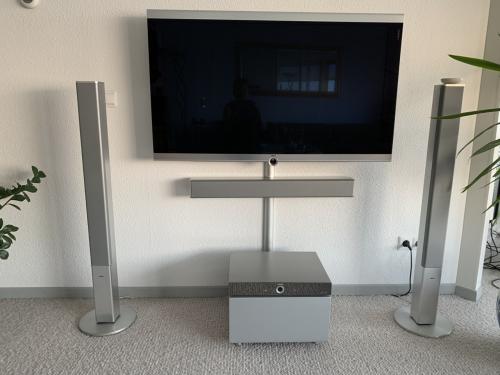 Loewe Individual Compose 46”-complete home cinema set-speaker en subwoofer