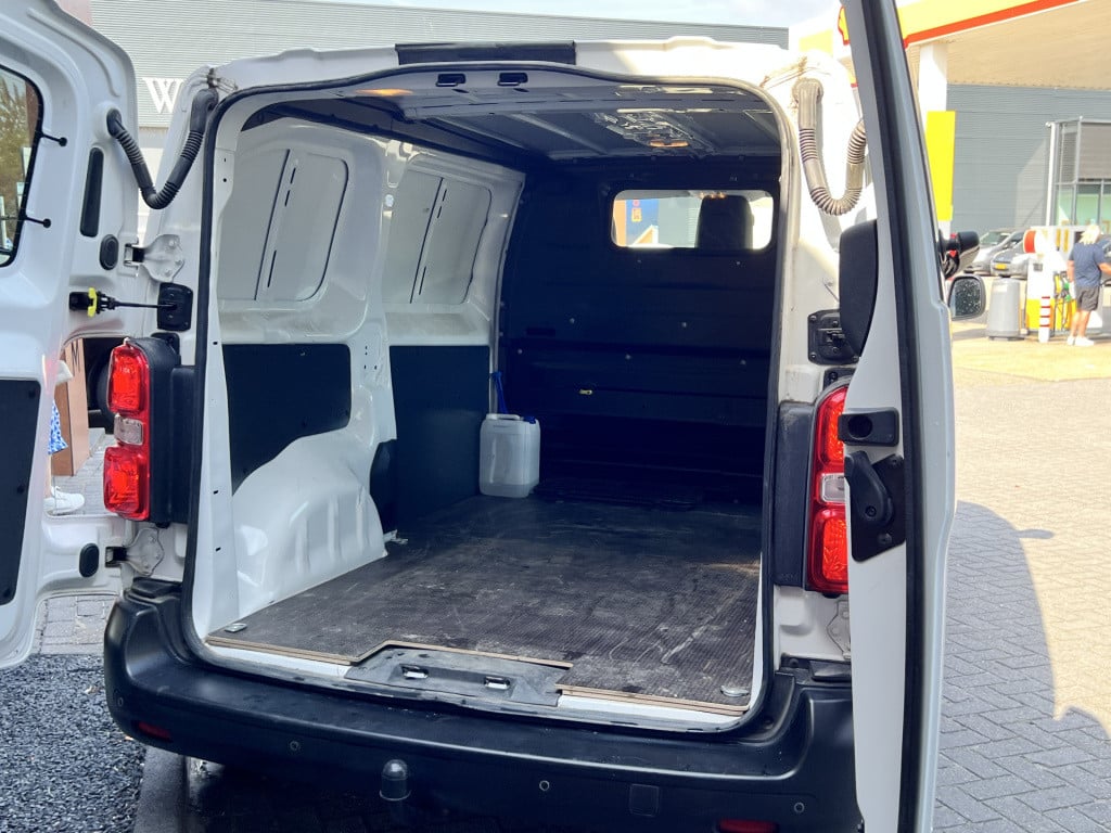 Toyota Proace worker 1.5 d-4d cool comfort | trekhaak | camera | apple/ and