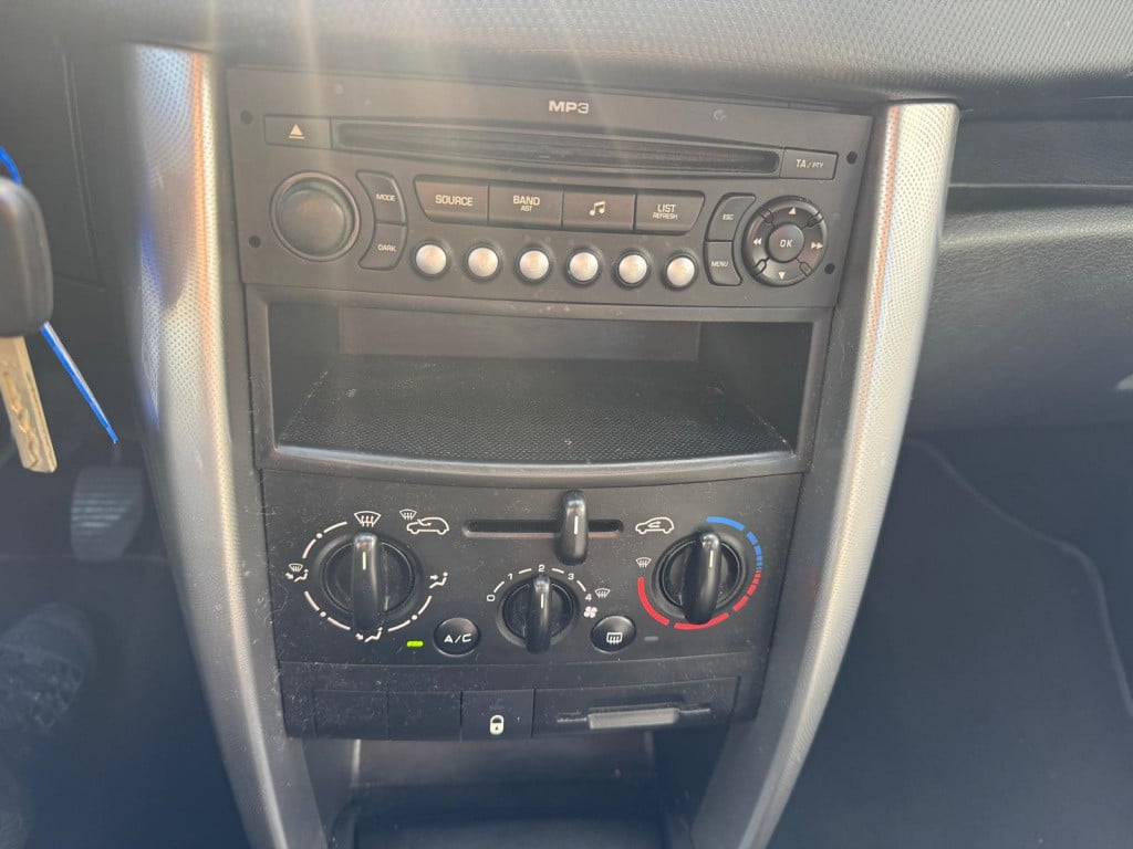 Peugeot 207 sw 1.4 vti xs