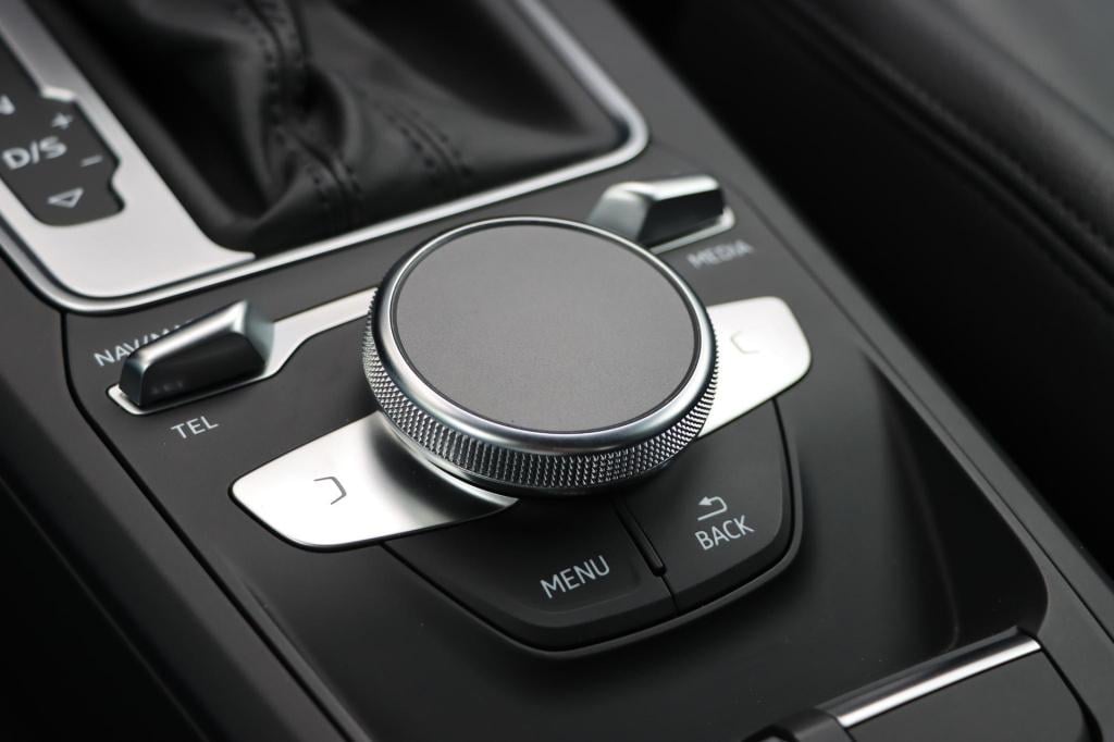 Audi Q2 35 tfsi advanced edition 150pk s-tronic zwart optiek