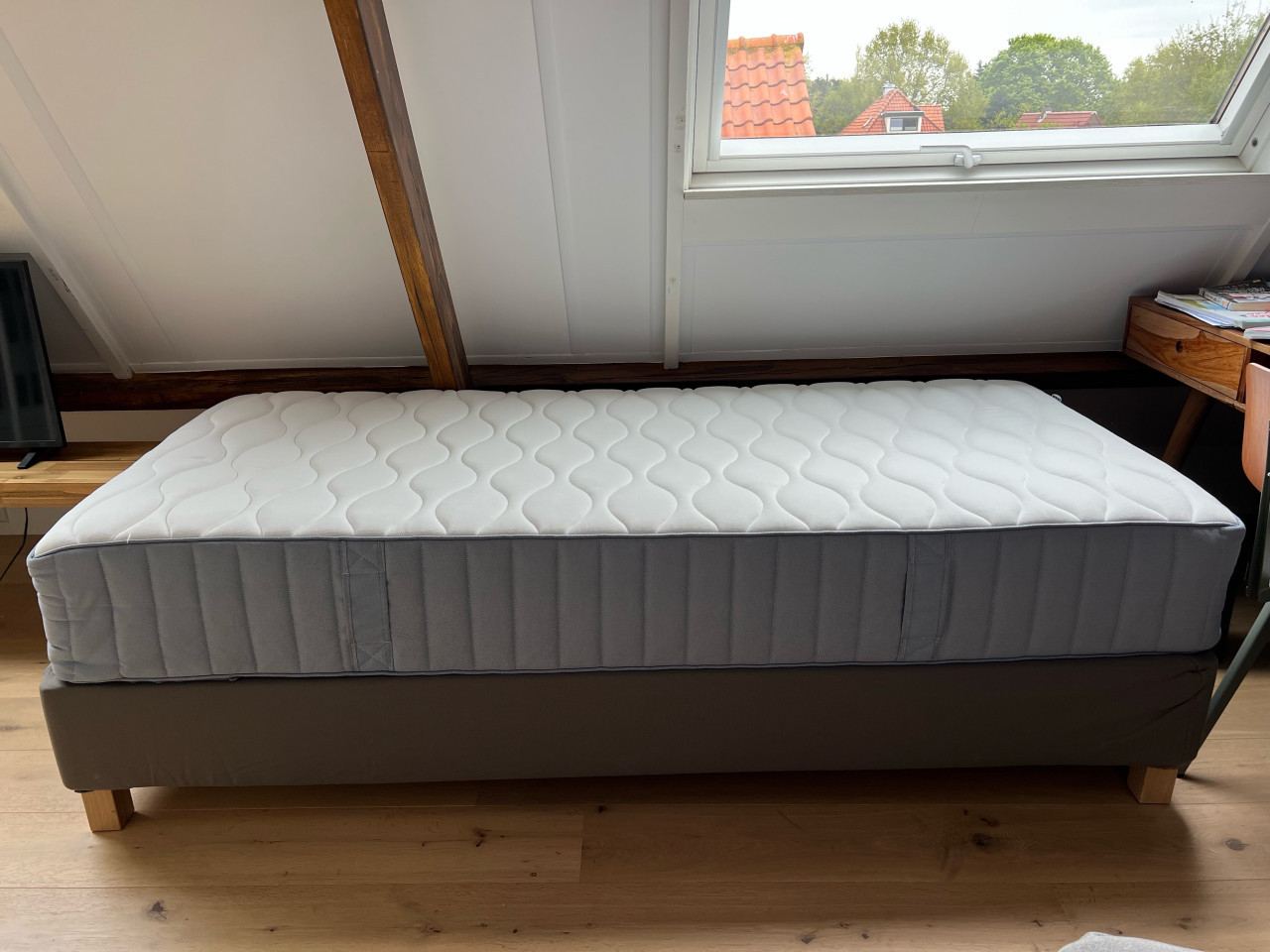 IKEA eenpersoonsbed met matras