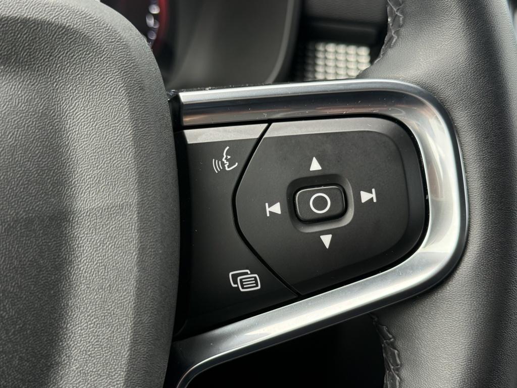 Volvo XC40 t5 262pk recharge r-design| panodak| adap.cruise| trekhaak| came