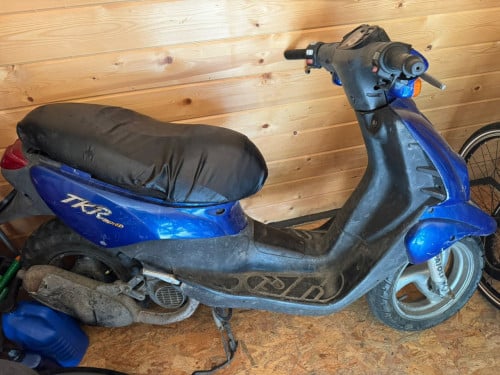 TKR scooter