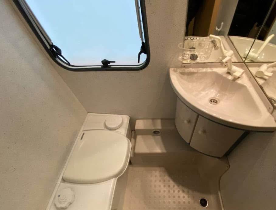 Burstner Fun Sportiv caravan