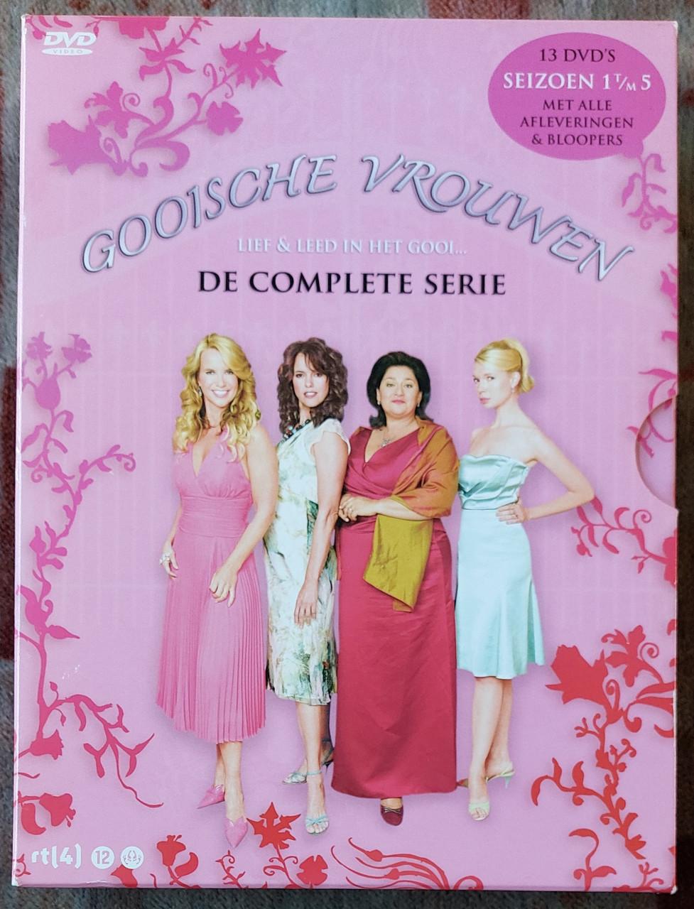 Prachtige doos met de complete serie DVD's Gooise Vrouwen