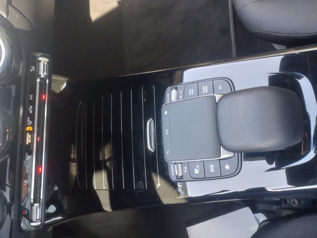 Mercedes-Benz Cla shooting brake 180 business sol. | automaat