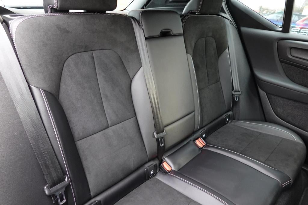 Volvo XC40 1.5 t3 r design 163pk