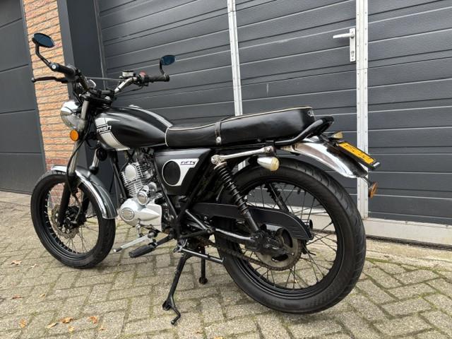 Schitterende mash fifty limited edition 3300km caferacer zundapp mdl