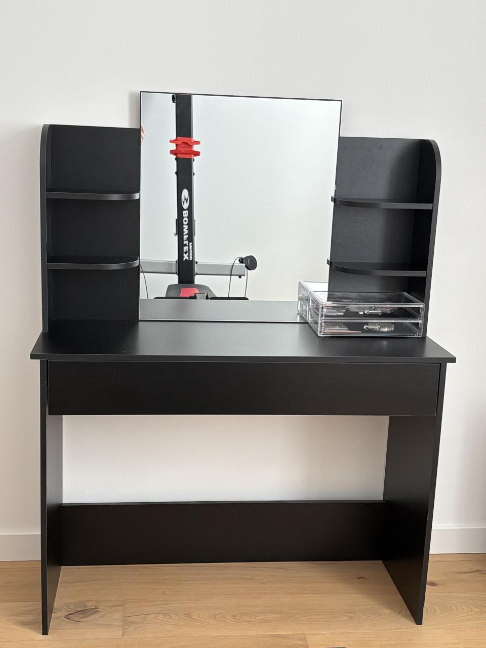 Zwarte kaptafel zo goed als nieuw