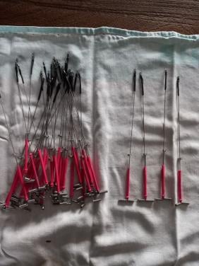 Nog wat afhouders met extra voetje .