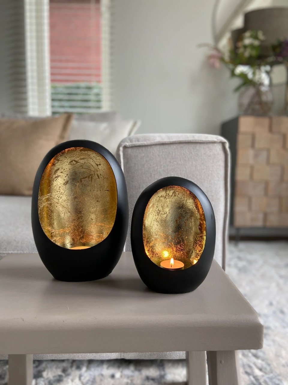 Twee egg windlicht/kandelaar zwart-goud