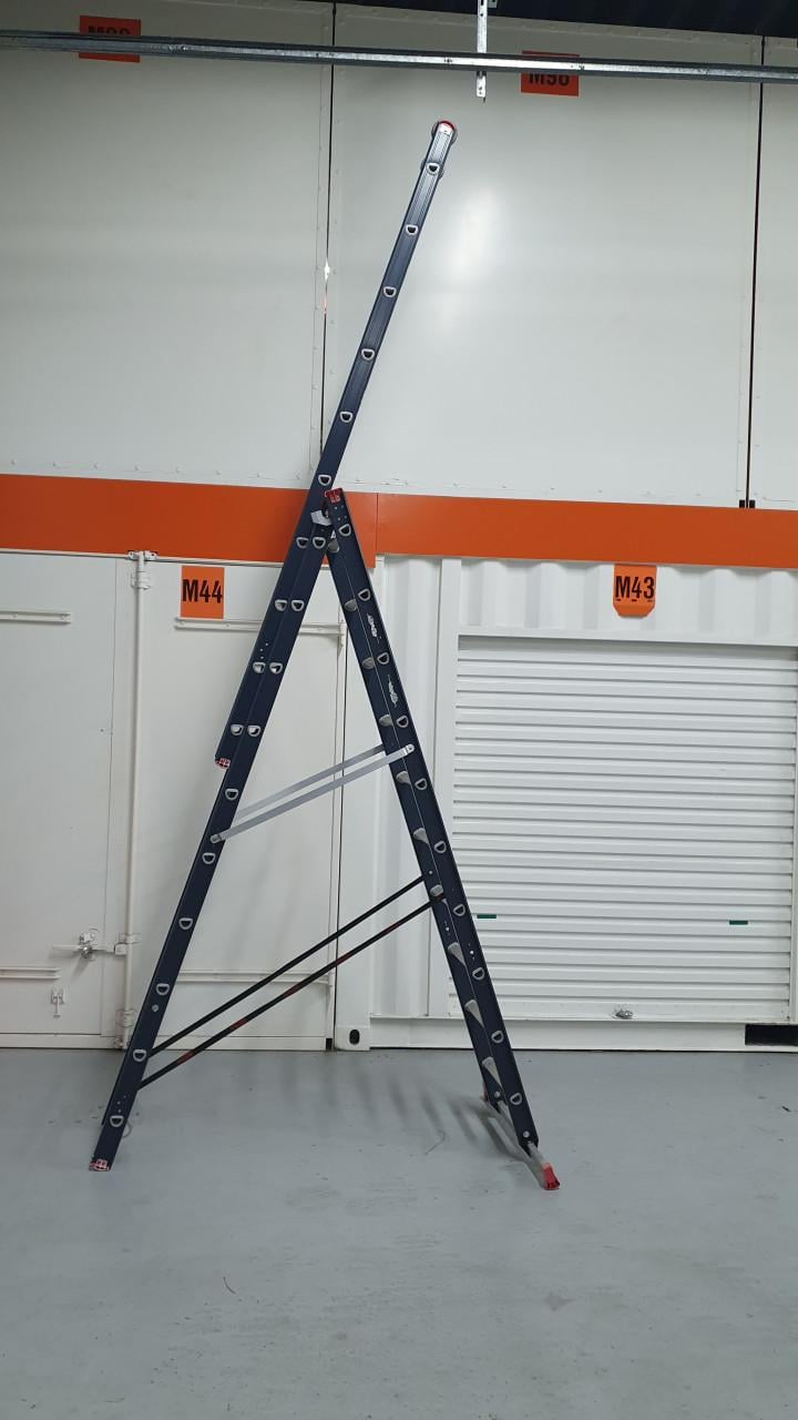 Inventaris Elektroklus, bedrijfsauto, frees, ladders en meer