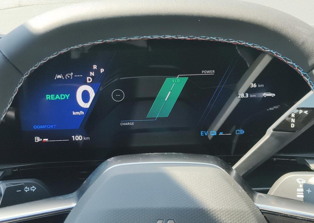 Renault Austral 1.2 e-tech full hybrid 200 techno esprit alpine - demo/ / e