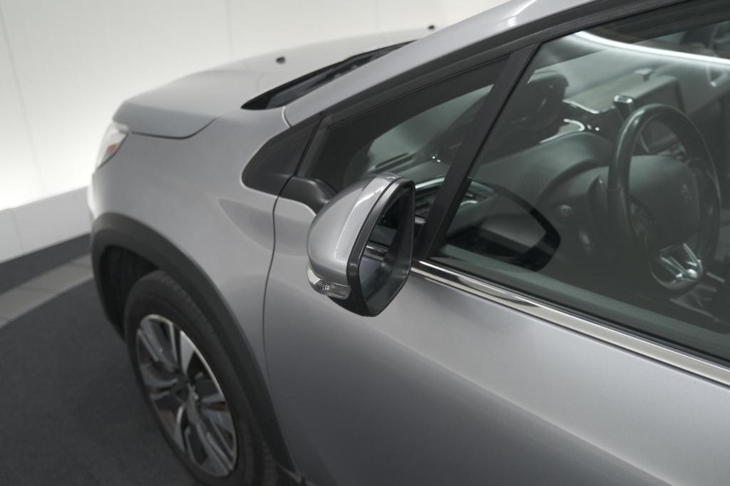 Peugeot 2008 puretech 110 allure | panoramadak | apple carplay | navigatie 