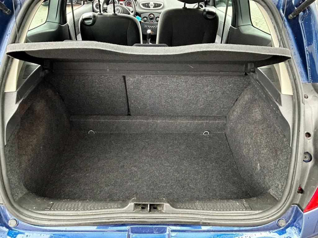 Renault Clio 1.4-16v exception * airco * l.m. velgen * e.l. ramen