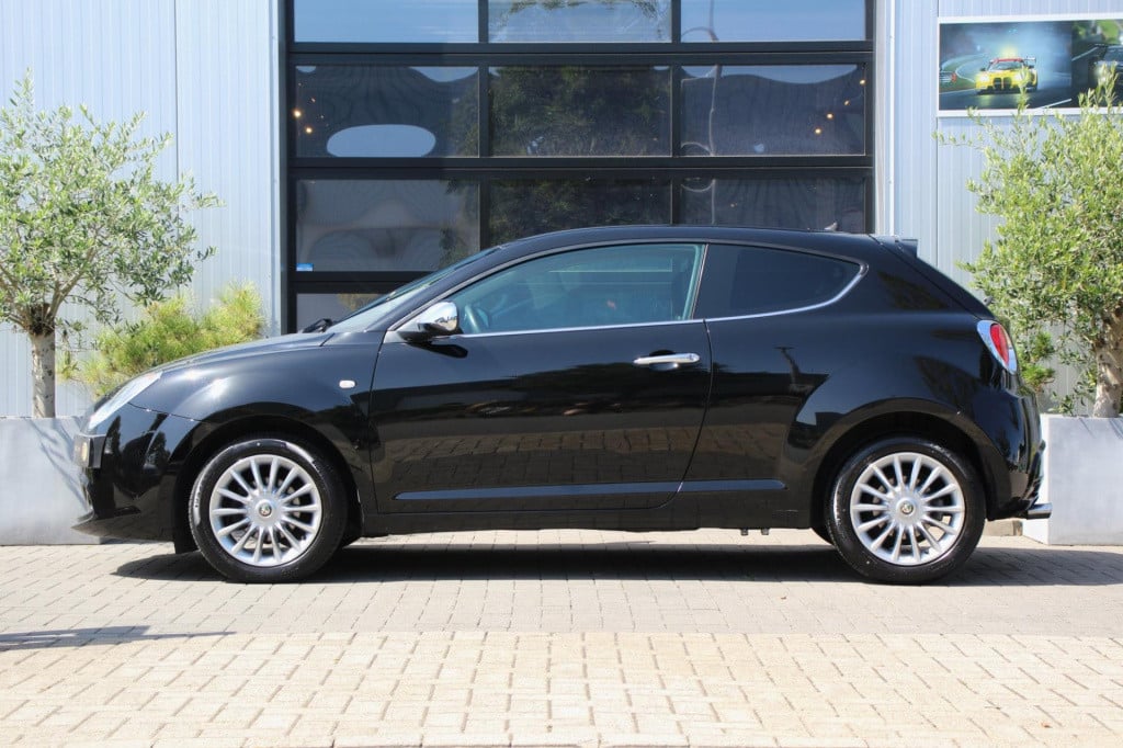 Alfa Romeo MiTo 1.4 turismo - actieprijs: €7.935,- t/m 20 augustus!