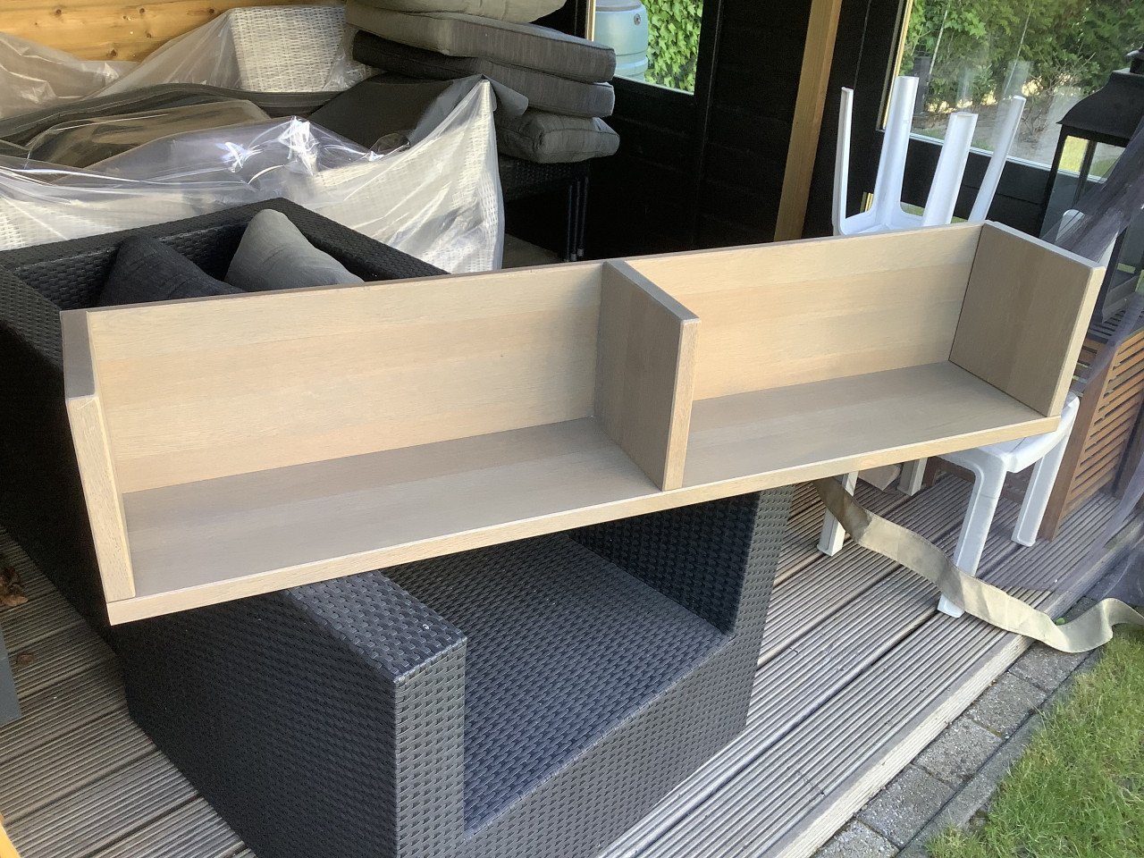 Boekenplank massief eiken, Grey Wash. 153cm breed.