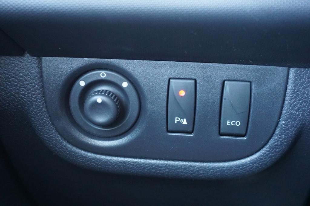 Dacia Logan mcv 0.9 tce stepway airco / navi / cruise / parkeersens. / trek