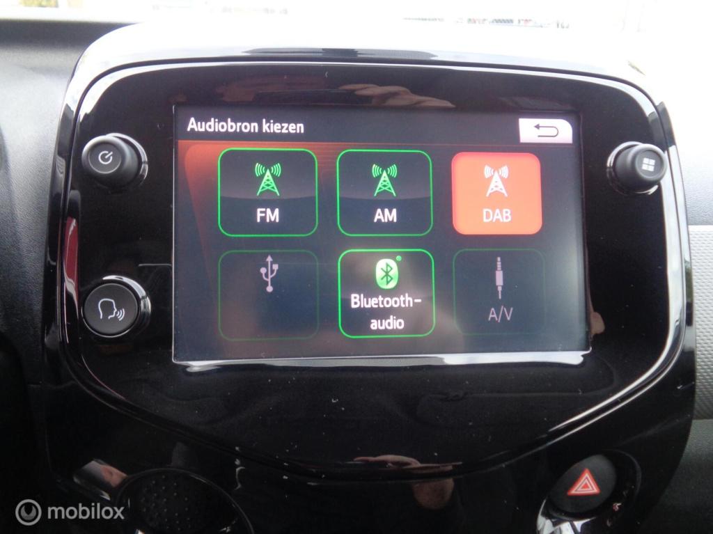 Peugeot 108 1.0 e-vti allure/airco ecc/camera/lm velgen/carplay/nieuwstaat/