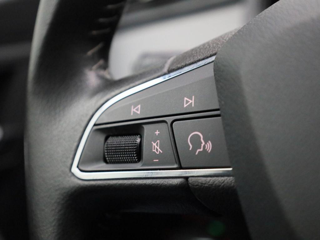 Seat Ibiza 1.0 tsi style business intense | lmv | dab | apple carplay | cam