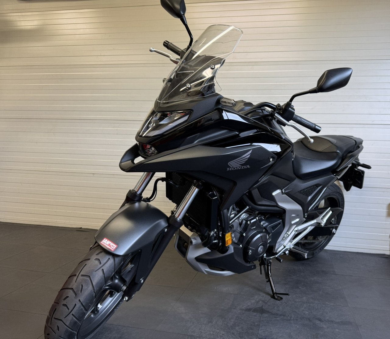 Jonge Honda NC 750 X slechts 467km oud en fabrieksgarantie!