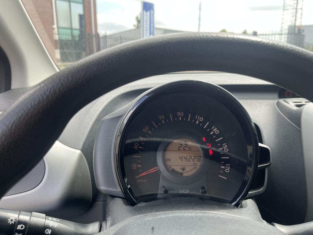Peugeot 108 1.0 e-vti active 44 dkm airco