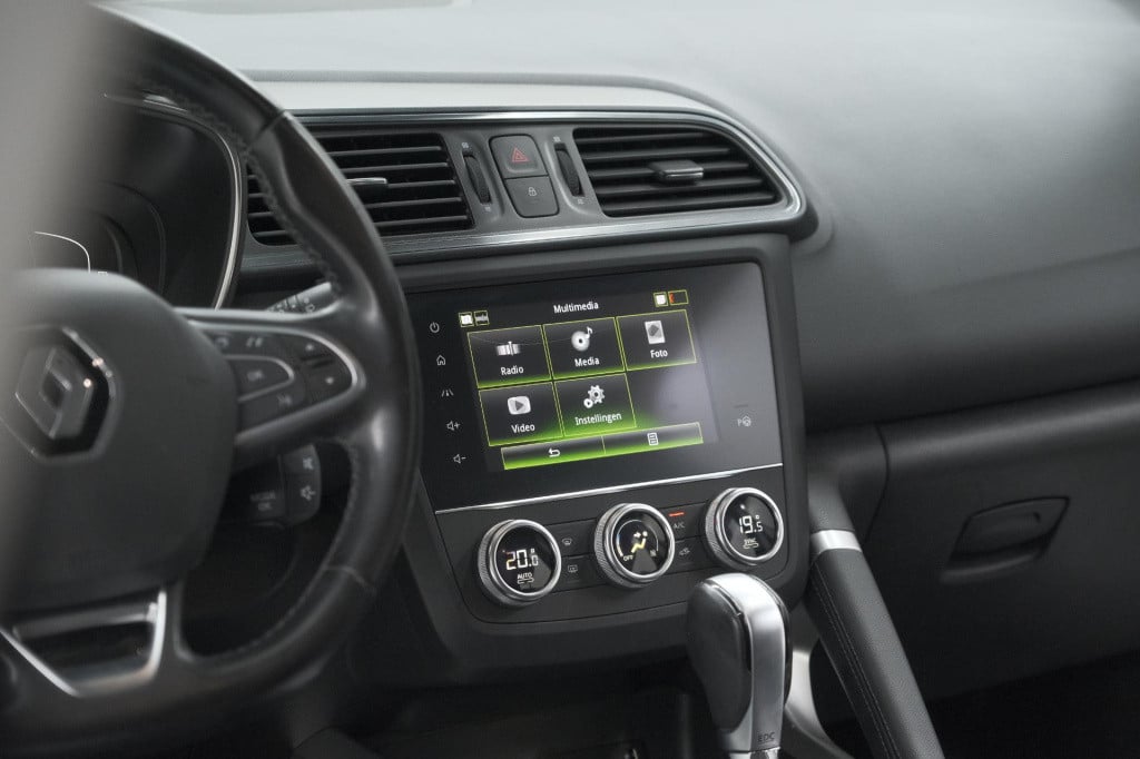 Renault Kadjar tce 160 edc intens | trekhaak | navigatie | camera | stoelve