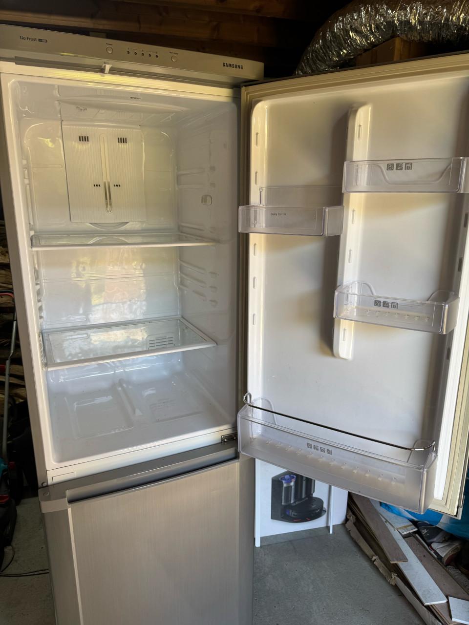 Samsung koelkast (vriesdeel werkt niet goed)