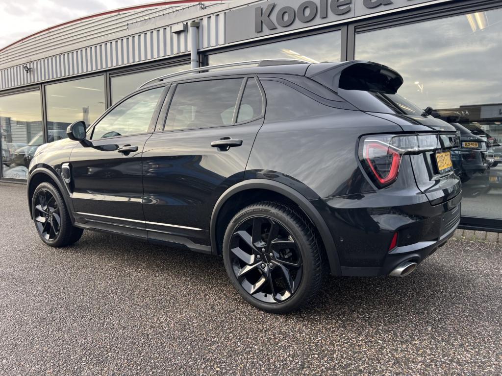 Lynk & Co 01 1.5 261pk plug in hybrid , black edition , pano dak , 360gr ca