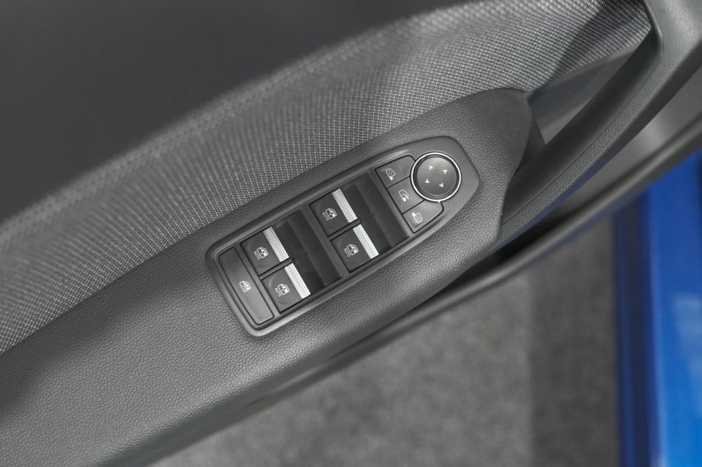 Renault Captur tce 90 techno | camera | navigatie | apple carplay | pack fu