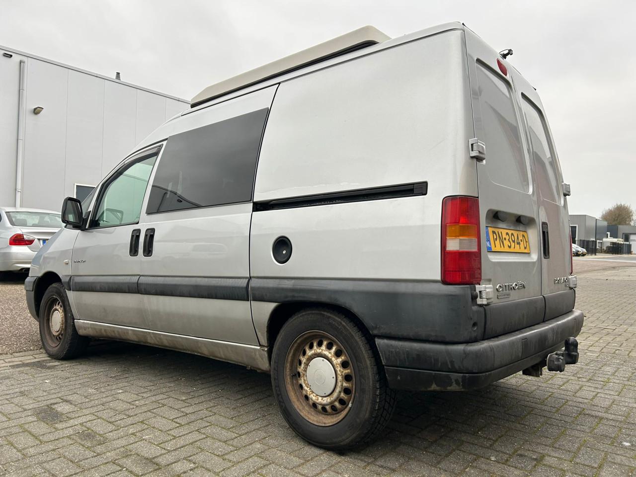 Citroen Jumpy Rechts Gestuurd Compleet met Tent en Keuken en Matras