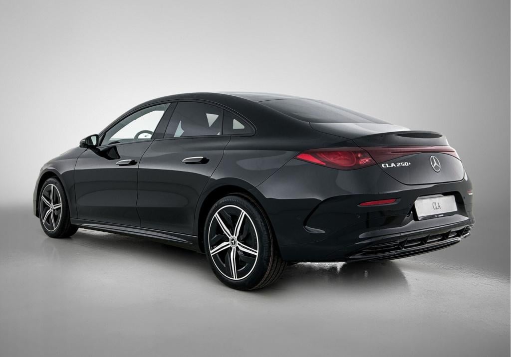Mercedes-Benz Cla 250+ launch edition 85 kwh | multibeam led | panoramadak 