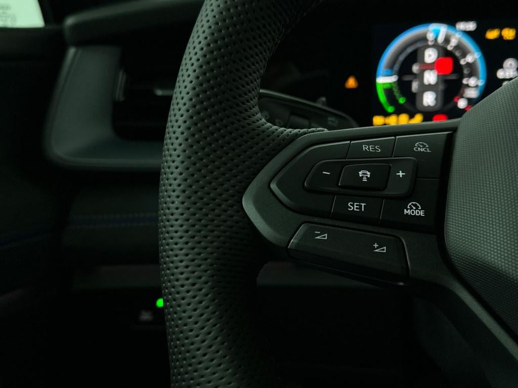 Volkswagen Tayron r-line edition 1.5 ehybrid 150 kw / 204 pk suv 6 v