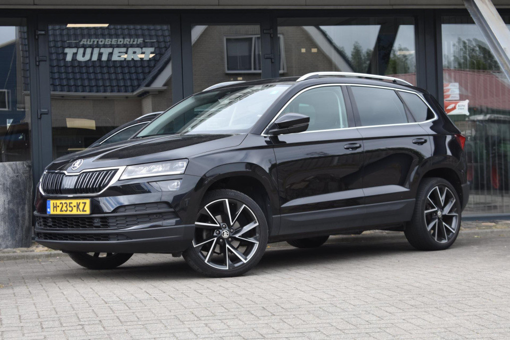 Skoda Karoq 1.5 tsi act | leder | trekhaak | camera | apple carplay | andro