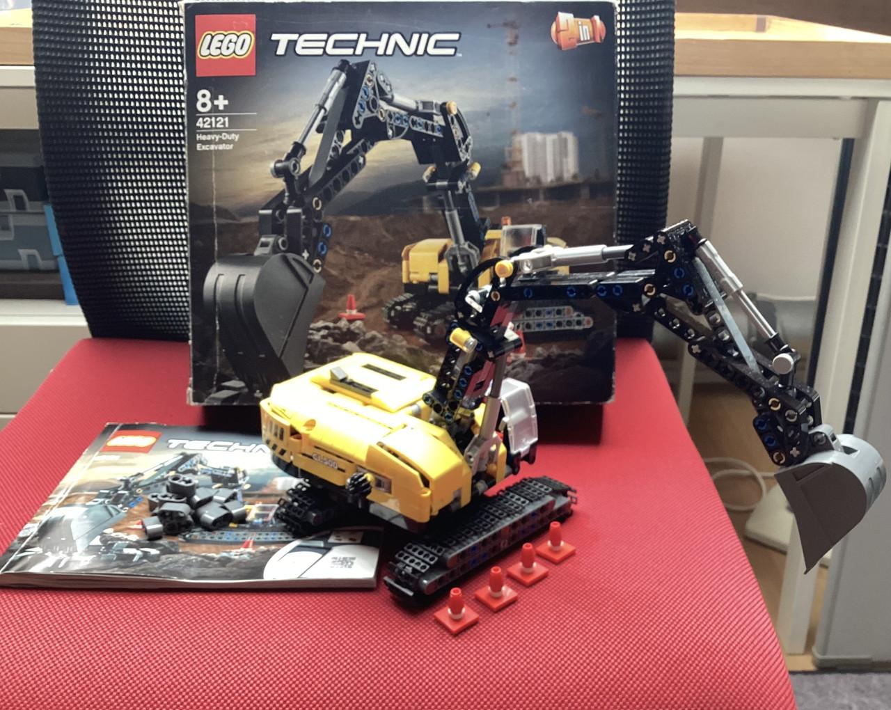 Lego Technic 42121 zware kraan, z.g.a.n compleet.