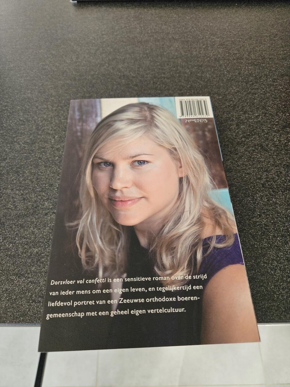 Zeeuwse roman. Dorsvloer vol confetti.