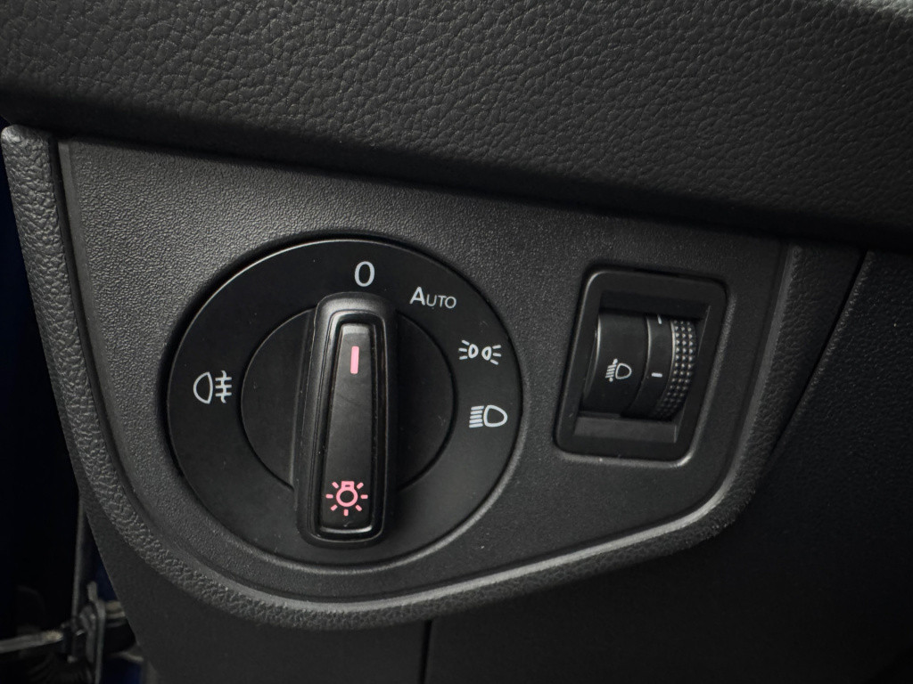 Volkswagen Polo 1.0 tsi highline * virtual cockpit * keyless * camera