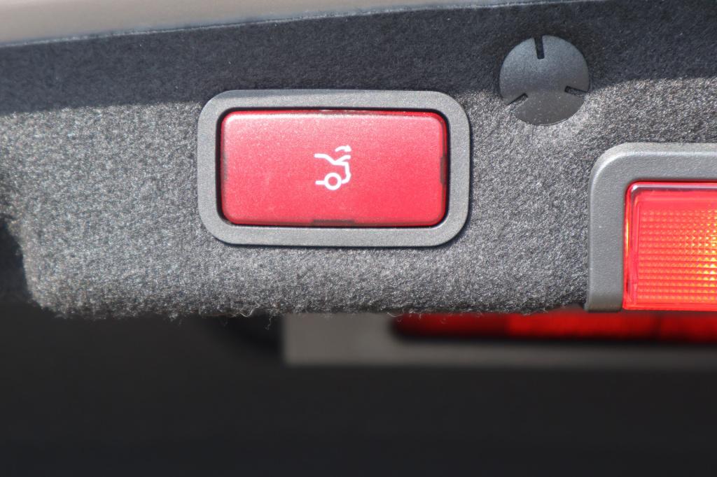 Mercedes-Benz C-Klasse 180 ambition l amg l panoromadak l luchtvering airma