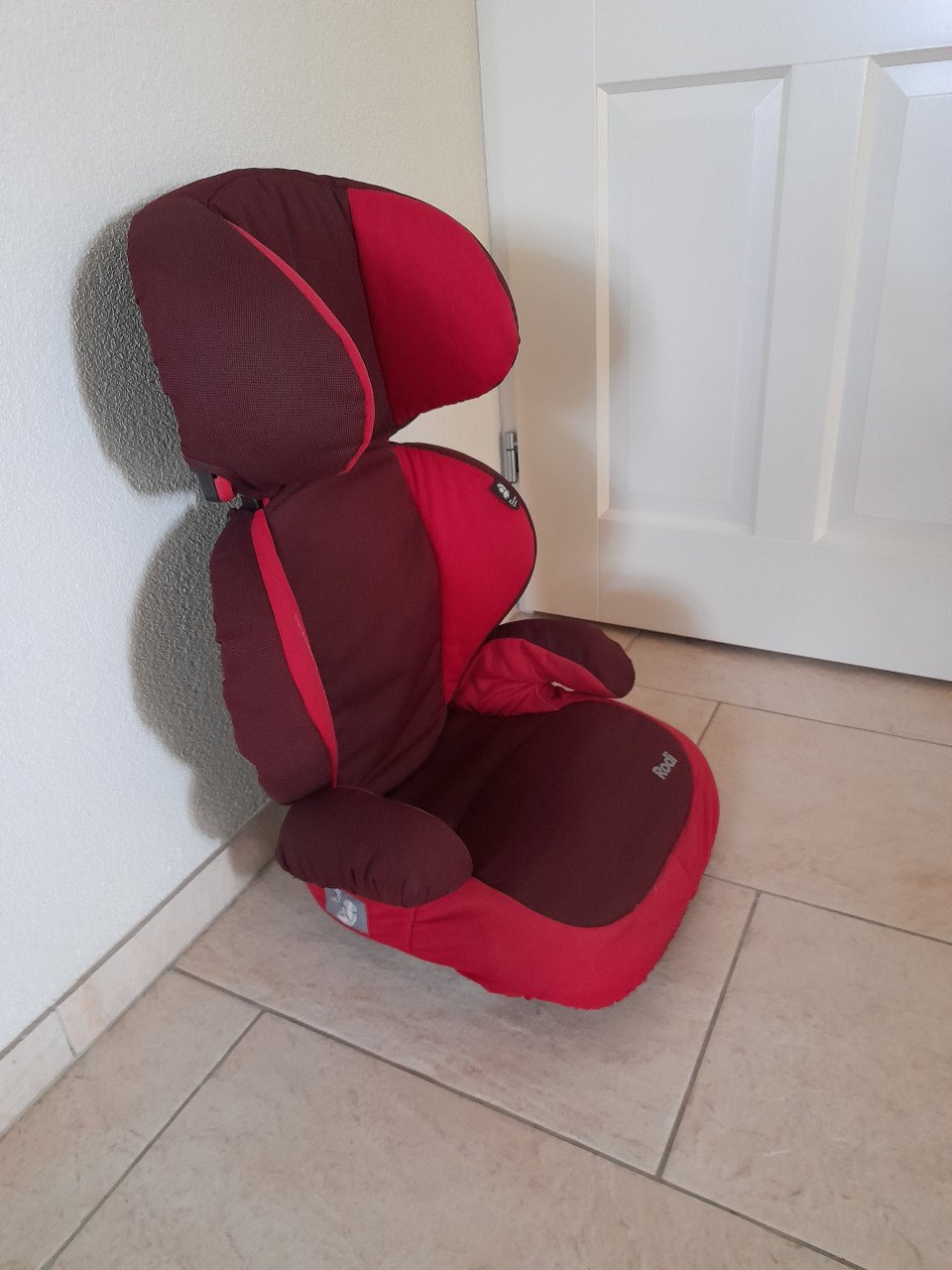 Maxi-cosi Rodi autostoel 15 / 36 kg  ( in goede nette staat )