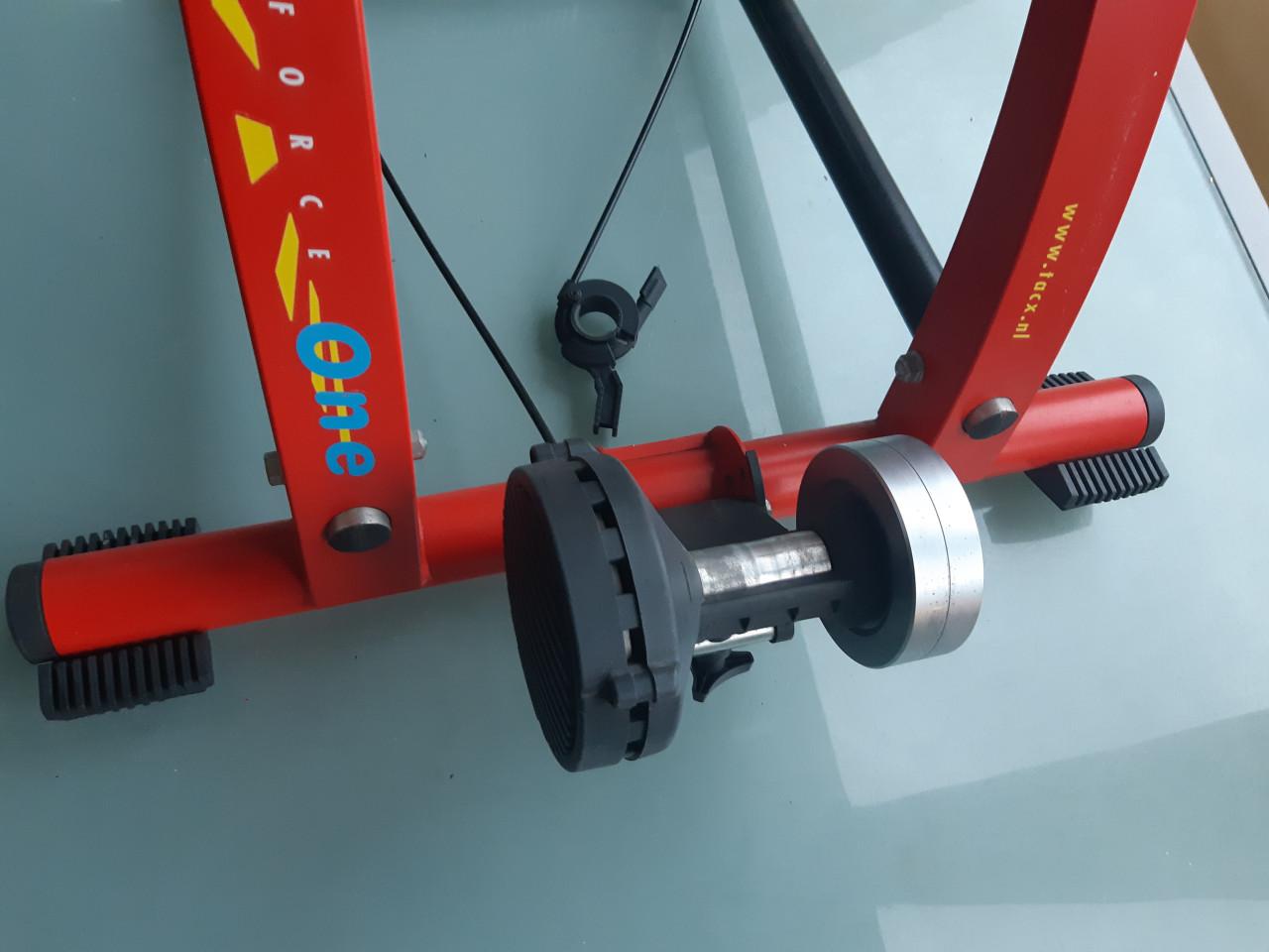 Tacx Cycleforce One Rood
