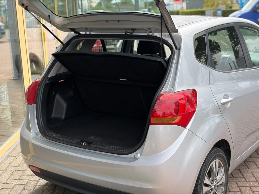 Kia Venga 1.6 cvvt executivel.