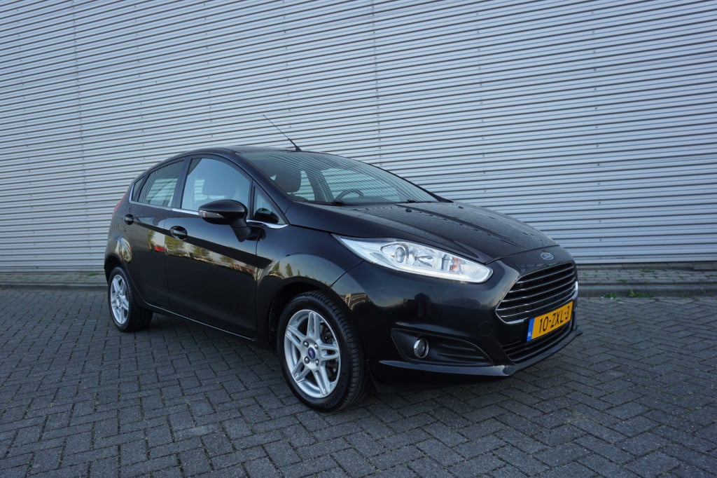Ford Fiesta 1.0 ecoboost titanium airco / cruise / elektr. ramen / nap
