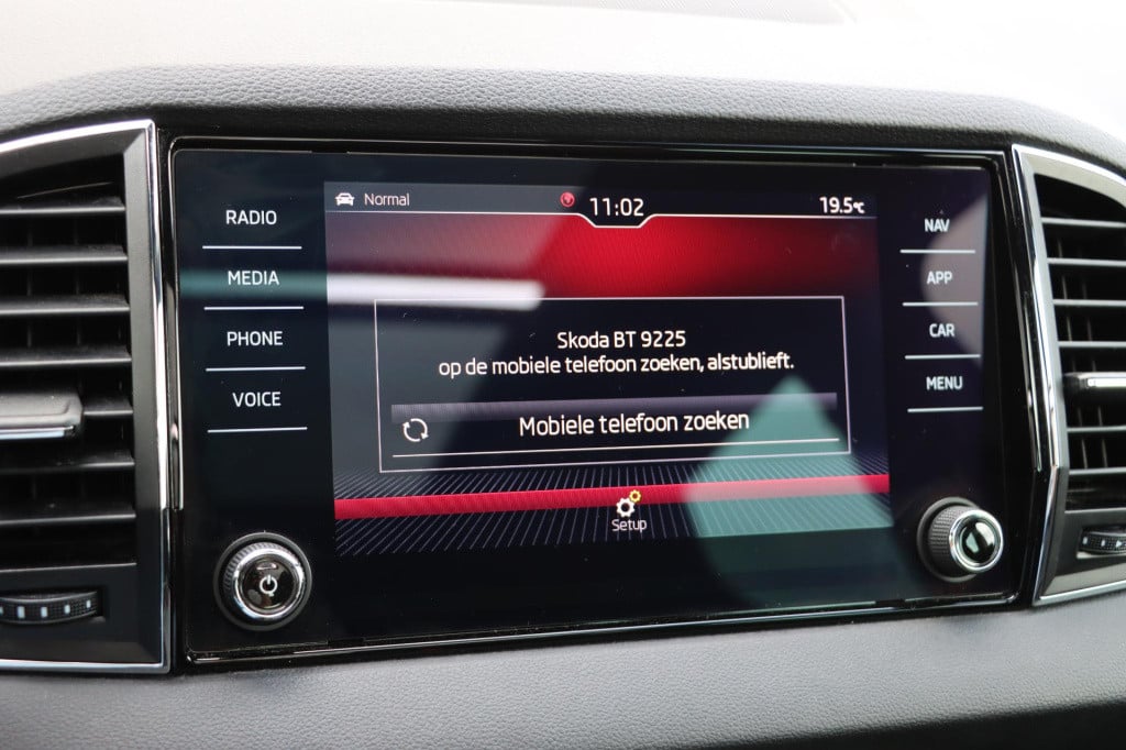 Skoda Karoq 1.5 tsi sportline business 150pk dsg7
