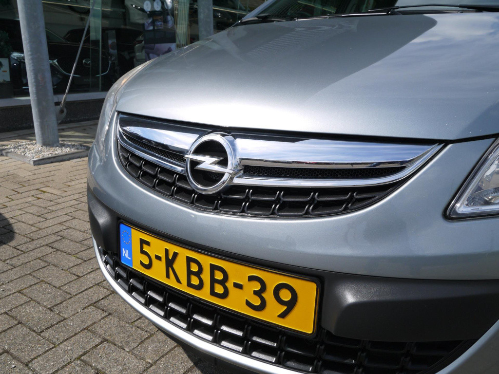 Opel Corsa 1.2-16v berlin|achteruitrijcamera|rijklaar