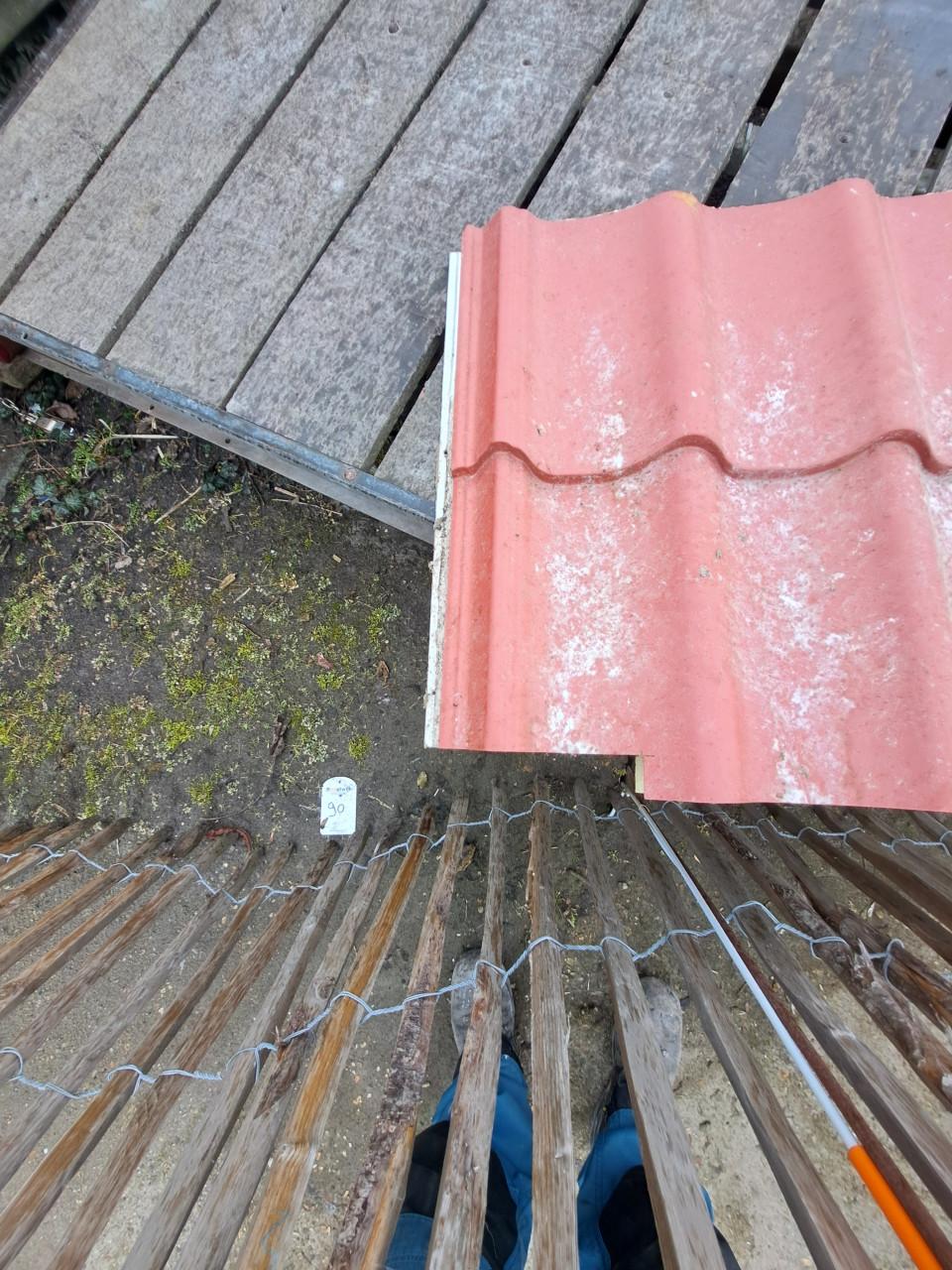 Gevraagd 2 stukken dakpanprofielplaat