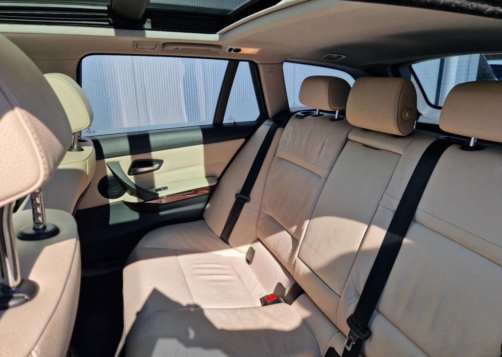BMW 3-serie touring 320i business line style